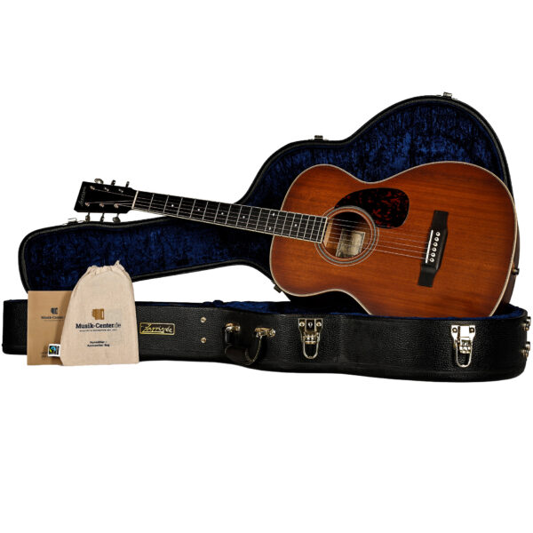 Larrivee SD-24
